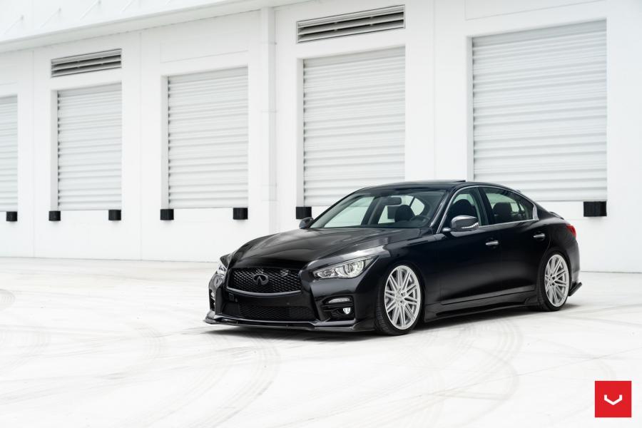  Infiniti Q50S on Vossen Wheels (CV10) 2019 года  (фото 19 из 21)